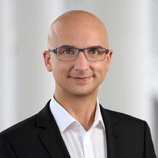 Dr. Christian Fischer